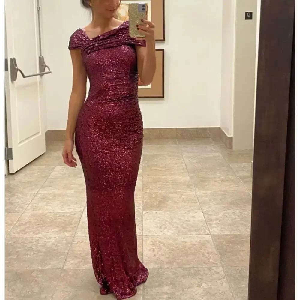 Badgley Mischka Bordeaux Red Sequin Gown Size 22 Off Shoulder Formal Luxury $695 - Picture 5 of 14